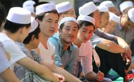 Bismillah was shalatu was salamu 'ala rasulillah, amma ba'du, mendapatkan petunjuk untuk masuk islam adalah nikmat besar bagi setiap hamba. Cina Masuk Islam Bukan Jadi Melayu