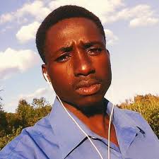 NAKUTAKIA SIKU NJEMA, NITAWAMISS SANA, MANYT RUNNERS NIPO ELD KUJITAYARISHA  KUIPOKEA SHAHADA YANGU YA SAYANSI KWENYE MAWASILIANO NA PUBLIC RELATIONS  SIKU YA JUMANNE.. NITAKIENI KHERI NJEMA KWA SASA... MANCHESTER NAO  MLIANGUKIA LOL!