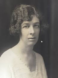 Gladys Tilley's Instagram, Twitter & Facebook