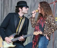 Entre matthieu chedid et vanessa paradis, c'est une histoire qui dure. 38 Idees De Matthieu Chedid Matthieu Chedid Chanteur Homme Sagittaire