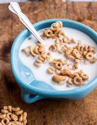 General mills honey nut cheerios.190 calories per container.naturally flavored. Honey Nut Cheerio Bars Half Baked Harvest