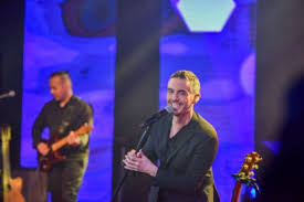 Ο τρόπος με τον οποίο δύο στοιχεία συνδέονται μεταξύ τους. Mixalhs Xatzhgiannhs H Karantina Ekane Th Sxesh Mas Pio Stereh Media