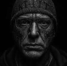 Can anyone recommend any gyms anywhere within the UK. I mean good proper  bodybuilding gyms with a good vibe and good equipment. Heavy dumbells are a  must. My girlfriend and I like