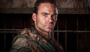 Кровь и песок (2010) 7,08 спартак: Serial Spartak Serial Spartacus Aktyory Seriala Dastin Kler Dustin Clare Bogi Areny Krov I Pesok Mest Vojna Proklyatyh