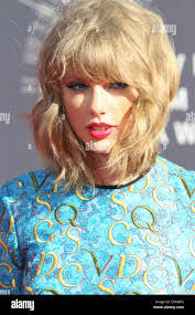 Kimberly Morehouse's Instagram, Twitter & Facebook