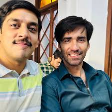 Behind the scenes for #sikandarkamuqaddar 💎💎💎 @avinashtiwary15  @tamannaahspeaks @jimmysheirgill 💎💎💎 We all are one big family when  working