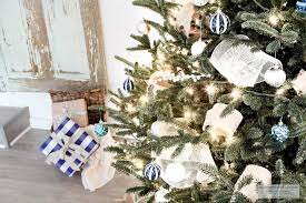 A Coastal Christmas Theme With A Christmas Tree Ribbon Hack Video Easy Christmas Wreaths Ribbon On Christmas Tree Christmas Wreaths Diy