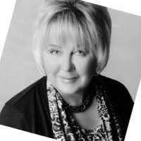 Angela Ragan's Instagram, Twitter & Facebook