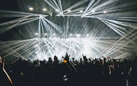 Standing ovation delivers an optimistic take of perseverance and passion that inspires the american dream. A Standing Ovation Is Not A Standing Ovation Collaborating Backstage