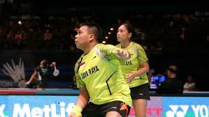 Telah meninggal dunia salah satu pahlawan bulutangkis indonesia, peraih emas olimpiade beijing 2008, markis kido, tulis akun @inabadminton. Rd3cqpfiqu3awm