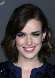 Fan Casting Elizabeth Henstridge as June Michell in Lovecast Station