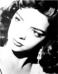 Patricia Vertiz's Instagram, Twitter & Facebook