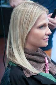 Straightening frizzy hair without the formaldehyde