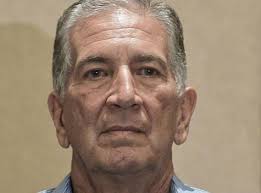 LLEGA EL EX GOBERNADOR PEDRO ROSELLÓ...