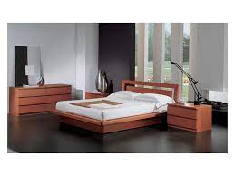 Scoprilo attraverso le idee e i suggerimenti dei nostri esperti di stile! Letto Con Contenitore In Legno Finitura Ciliegio Per Camere Da Letto Contemporanee Idfdesign