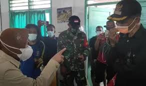 Unuttim degandim endi bas degandim. Mensos Risma Marah Marah Saat Tinjau Korban Bencana Di Flores Timur Ntt Bagian 1