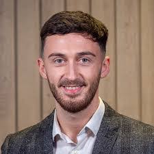 Amy Lowrey's Instagram, Twitter & Facebook