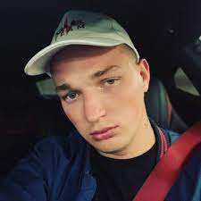 Об этом лайфу сообщил источник. Edvard Bil Biografiya Prankera Kto Ego Zhena Ili Devushka Roditeli Skolko Let