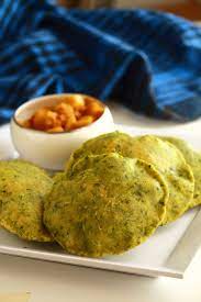 Palak Poori Recipe Tasty And Easy To Make Breakfast Recipe Indianfood Food Recipes Vegetarian B Indian Breakfast Indian Food Recipes Vegetarian Recipes