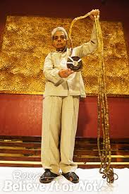 Longest fingernails in the world. Clipping The World S Longest Fingernails Straight From India