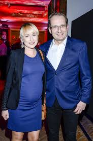 It shows the personal balance against all clubs he so far played against. Robert Gorski Zostal Ojcem