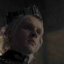 Larga vida a Aegon Targaryen, Segundo de su Nombre, Rey de los Ándalos y  los Rhoynar y los Primeros Hombres, Señor de los Siete Reinos, y Protector  del Reino! : r/HOTDGreens