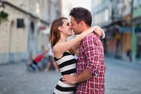 The secret of kissing empathy : How To Understand That The Guy Wants To Kiss You