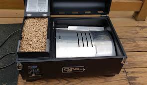 Country smokers portable wood pellet grill and smoker. Country Smokers The Traveler Portable Wood Pellet Grill Review Smoked Bbq Source