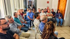 Prefeitura apresenta &ldquo;Cal&ccedil;ada Viva&rdquo; ao empresariado e refor&ccedil;a compromisso  com a organiza&ccedil;&atilde;o urbana - Prefeitura Municipal de C&aacute;ceres
