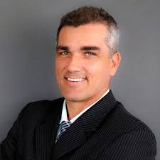 Meet Our Team — Laurie Finkelstein Reader Team