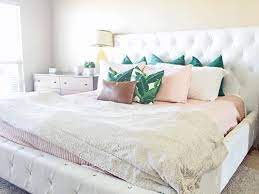 For pure linen bed sheets made with incredible quality, try bed threads flax linen bedding. I Have Been Wanting To Do A Post All About Pillow Arranging There Are A Bunch Of Different Configuratio Bedroom Arrangement Bed Pillow Arrangement Bed Pillows