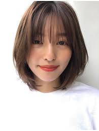 Model rambut layer banyak variasinya. Gaya Rambut Shaggy Pendek Sebahu Korea Kekinian Agar Tampak Lebih Muda Womantalk Com Line Today