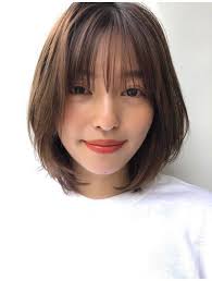 Model rambut wanita banyak jenisnya, salah satunya adalah model rambut layer yang terbagi menjadi dua yaitu rambut layer panjang dan pendek. Gaya Rambut Shaggy Pendek Sebahu Korea Kekinian Agar Tampak Lebih Muda Womantalk Com Line Today