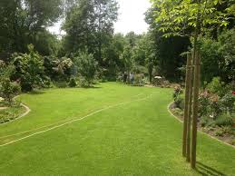 Rasenkanten X2f Mahkanten X2f Rasenkantensteine Anlegen Leicht Gemacht X2f Rasenkantensteine V Rasenkantensteine Rasenkanten Gartengestaltung Hanglage