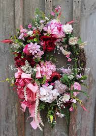 Hearts And Flowers Cottage Garden Wreath A New England Wreath Company Designer Original Valentine Day Wreaths Pink Wreath Valentine Wreath