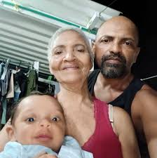 CUMPLEAÑOS Hoy está de cumpleaños la líder y creadora cultural Lilia Esther  Arrieta Payares, por tal motivo recibe las felicitaciones de su hija Leivis  Vega Arrieta, sus nietos katlenne, kennen y Cristian