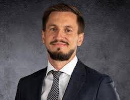 Find the top real estate agents in UAE