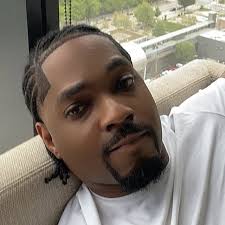 See the video of Christian Combs and his girlfriend Raven Tracy celebrating  Diddy's verdict outside the courthouse:  https://theshaderoom.com/listicle/sean-combs-diddy-trial-verdict-yung-miami-aubrey-oday-misa-hylton-celebrity-reactions-videos  ...