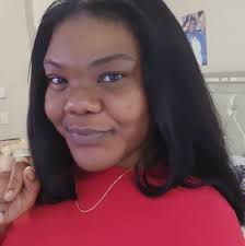 What are some short easy hikes with waterfalls near Shelton, Connecticut?