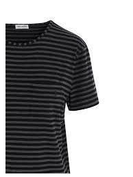 An imposing presence on the fashion landscape, saint laurent combines its penchant for dark rock 'n' roll vibes with a sleek androgyny. T Shirts Saint Laurent T Shirt Grau 640361ybyh21545 Ikrix Com
