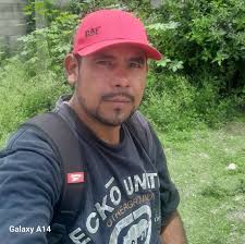 Quién tiene fotos de Violetita entonces? (Rostro)