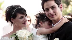 Il habille à merveille pergolas, murs ou tonnelles, mais se rencontre aussi en massif ornemental isolé. Mariage Julie Et Kevin 2014 Youtube