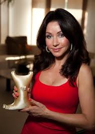 The cleavage and clothes that accentuate or flaunt it has gone through many ups and downs through thousands of years of history of cleavage depiction. Fighting Cleavage Wrinkles Skin Deep The New York Times