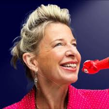 Bigfoot performs a song for that Coldplay couple 😂😂 #coldplay #hr  #expenses #busted #cheaters #funnyvideos