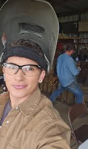 Hiiiiiii! My name is Miranda. I'm a sheet metal journeymen for SMART local  206. I've been in construction for 6 years. I'm a surveyor, equipment  operator, welder, installer, rigger, and anything else