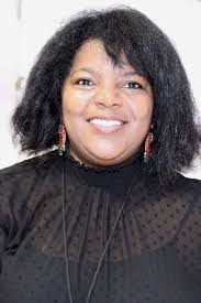 Stephanie Powell's Instagram, Twitter & Facebook