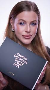 Розпаковка секретного боксу від Hillary Cosmetics