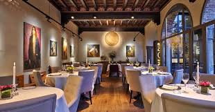 Its popularity is based on a combination of the fresh air and water, the good climate, the surrounding mountains, and the water. Fantastic Michelin Starred Restaurant In Como Review Of Theoria Ristorante I Tigli In Theoria Como Italy Tripadvisor