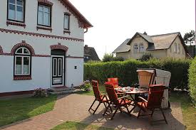 Haus marianne dorf 14 6352 ellmau (0043) 5358 2234 (0043) 664 9224397 haus.marianne.ellmau@gmail.com. Sylter Ferienwohnungen Gmbh Ferienwohnungen Und Ferienhauser Auf Sylt