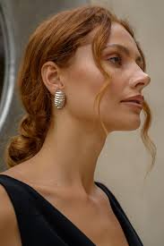Embrace the Bold: The Power of Statement Earrings | Reve Jewel